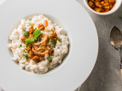 Halušky se zelím a veganskou bryndzou